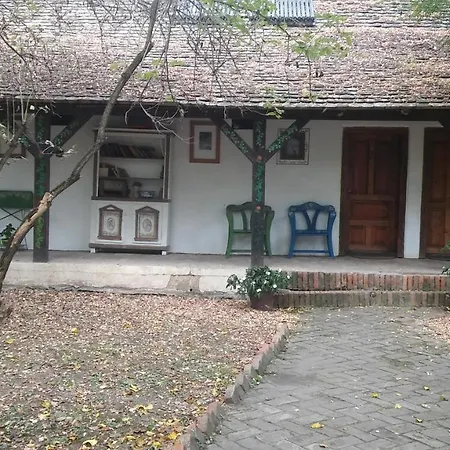 Salas 137 Cenej